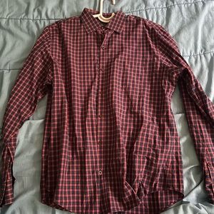 Men’s large red and black checkered Vince Shirt
